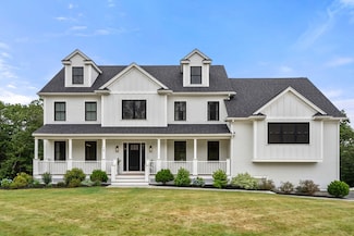 15 Couture Way, Middleton, MA 01949