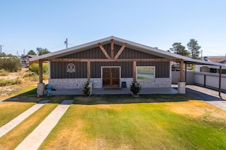 408 Clara St, Rankin, TX 79778