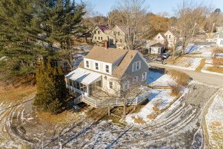 15 Chapman St, Damariscotta, ME 04543