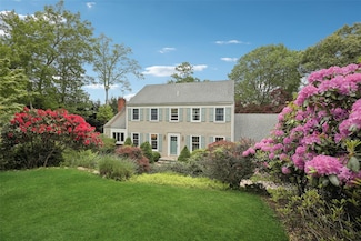 5 Sandpiper Ct, Shoreham, NY 11786