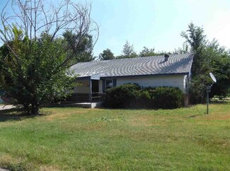 817 SW 2nd St, Anadarko, OK 73005
