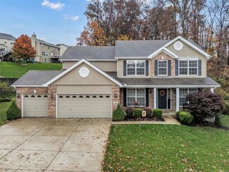 404 Wynding Gate Dr, Lake Saint Louis, MO 63367