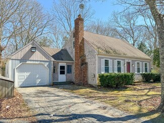 186 Quaker Meeting House Rd, East Sandwich, MA 02537