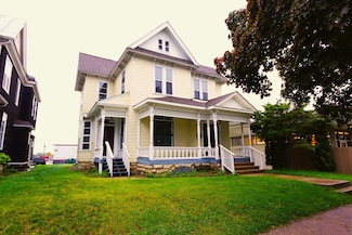 516 5th Ave S, La Crosse, WI 54601