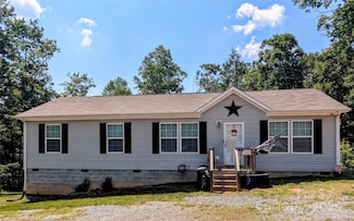 201 Smoky Mountain Dr, Marion, NC 28752