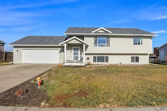 320 Grandeur Ln, Box Elder, SD 57719