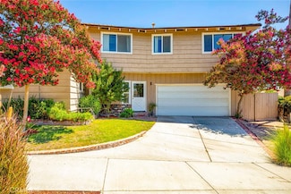 2556 Purvis Dr, Burbank, CA 91504