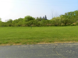 2500 Bay Pointe Dr, St. Joseph, MI 49085