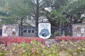 2 Harvest Dr Unit 209, North Andover, MA 01845