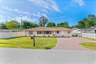 2108 Outer Dr, Sarasota, FL 34231