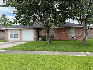 106 Leonell Cir, Slidell, LA 70458