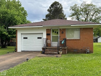 318 E Elm St, Walnut Ridge, AR 72476