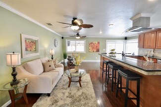 6998 Sessions Dr, San Jose, CA 95119