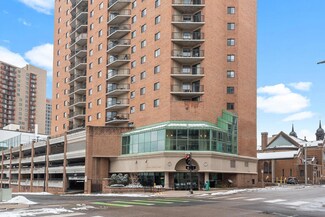 78 10th St E Unit R2004, Saint Paul, MN 55101