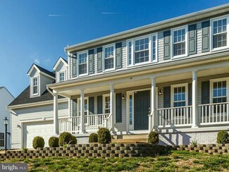 14 Rollingside Dr, Fredericksburg, VA 22406
