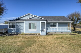 208 Maple St, Gunter, TX 75058