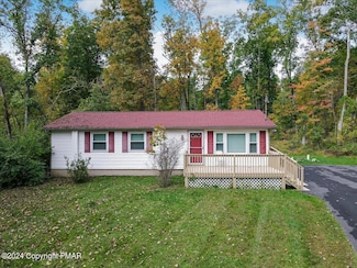 1628 Green Tree Cir, Effort, PA 18330