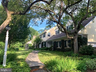877 Andorra Rd, Lafayette Hill, PA 19444