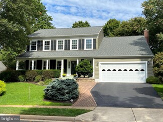 13214 Wrenn House Ln, Herndon, VA 20171