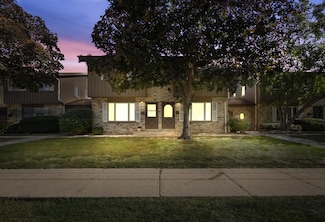 9851 W Beloit Rd Unit C8, Milwaukee, WI 53227