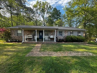 319 Hall Burton Rd, Sumiton, AL 35148