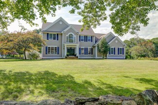 215 Touisset Rd, Warren, RI 02885