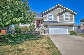 20090 S Crestone St, Spring Hill, KS 66083
