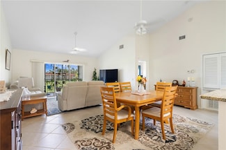 255 Grand Royale Cir Unit 204, Vero Beach, FL 32962