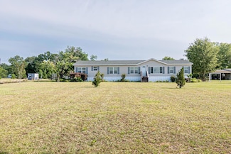227 Acorn Valley Cir, Cottonwood, AL 36320