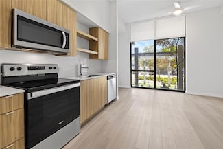 555 NE 8th St Unit 112, Fort Lauderdale, FL 33304