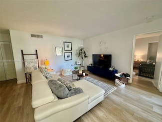 8810 SW 123rd Ct Unit M202, Miami, FL 33186
