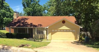 2 Markham Place Cir, Little Rock, AR 72211