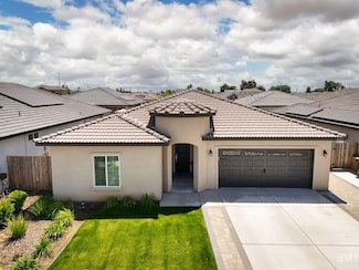 8317 Littleton St, Bakersfield, CA 93314
