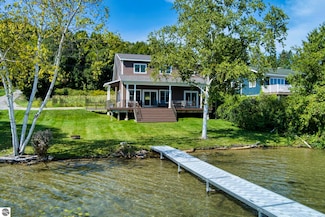 2181 S Lake Shore Dr, Lake Leelanau, MI 49653
