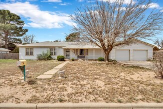 1901 Avenue I, Levelland, TX 79336