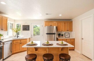 61343 Woodbury Ln, Bend, OR 97702