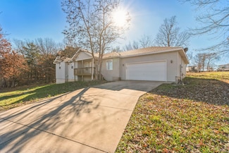 198 Wright Rd, Reeds Spring, MO 65737