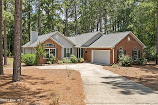 145 E Devonshire Ave, Seven Lakes, NC 27376
