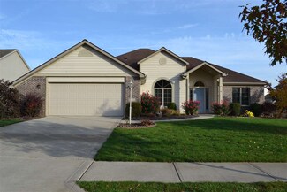 8227 Grand Forest Ct, Fort Wayne, IN 46815