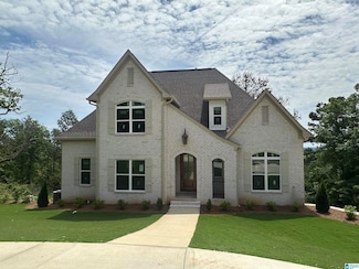 1004 Grand Oaks Dr, Bessemer, AL 35022