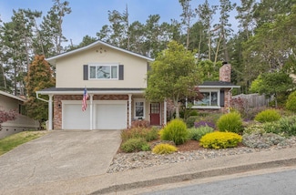 24 Pinehill Way, Monterey, CA 93940