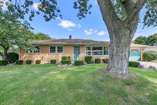 6127 Plainfield Ave, Kalamazoo, MI 49048