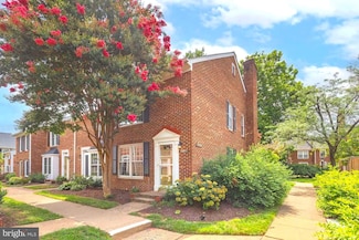 2526 E S Arlington Mill Dr Unit 5, Arlington, VA 22206