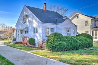 2106 W Heading Ave, West Peoria, IL 61604