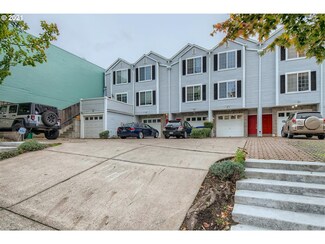27 S Hamilton St, Portland, OR 97239