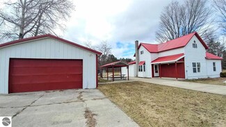 208 Myrtle St, Boon, MI 49618