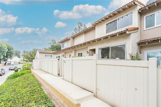 1266 Ramona Dr, Newbury Park, CA 91320