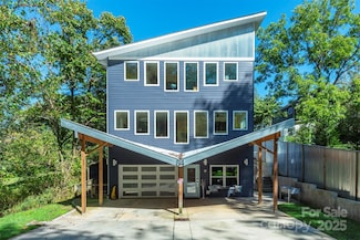 84 West St, Weaverville, NC 28787