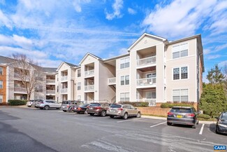270 Riverbend Dr Unit 2D, Charlottesville, VA 22911