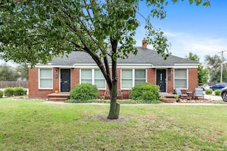 414 N Bleckley Dr, Wichita, KS 67208